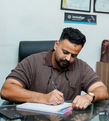 Dr. Salman Farooqui